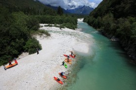 Kayaking na řeče Soča